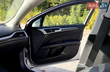 Седан Ford Fusion 2014 в 
