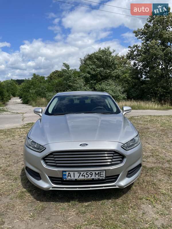 Седан Ford Fusion 2014 в Киеве фото 2 Седан Ford Fusion 2014 в Киеве
