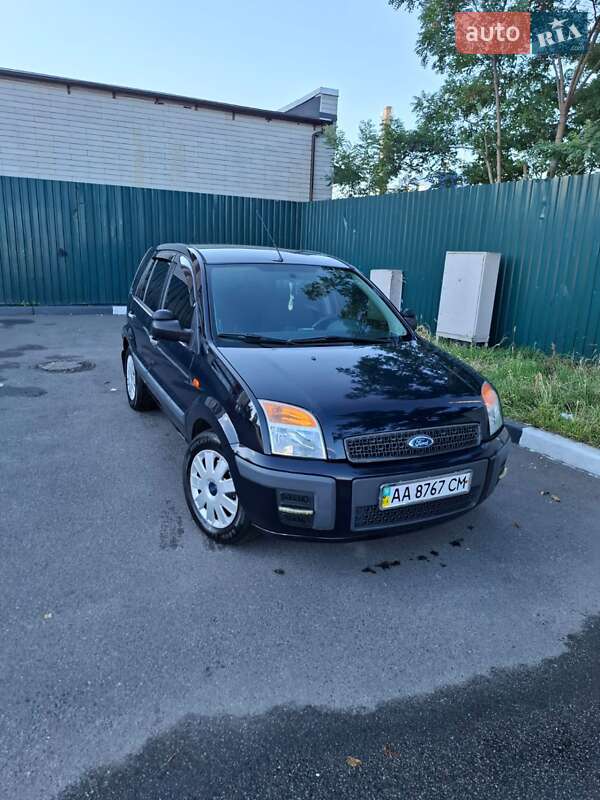 Хэтчбек Ford Fusion 2007 в Киеве