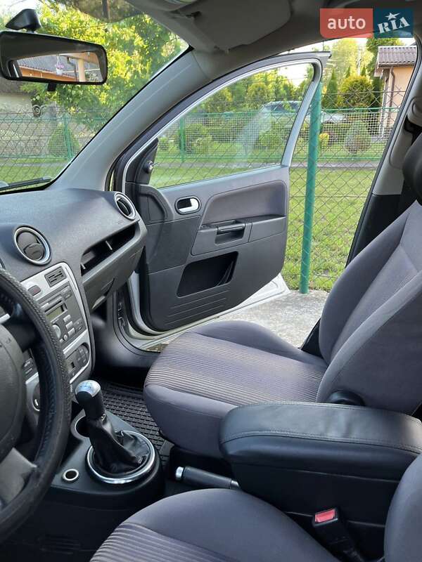 Хэтчбек Ford Fusion 2007 в Ивано-Франковске фото 9 Хэтчбек Ford Fusion 2007 в Ивано-Франковске