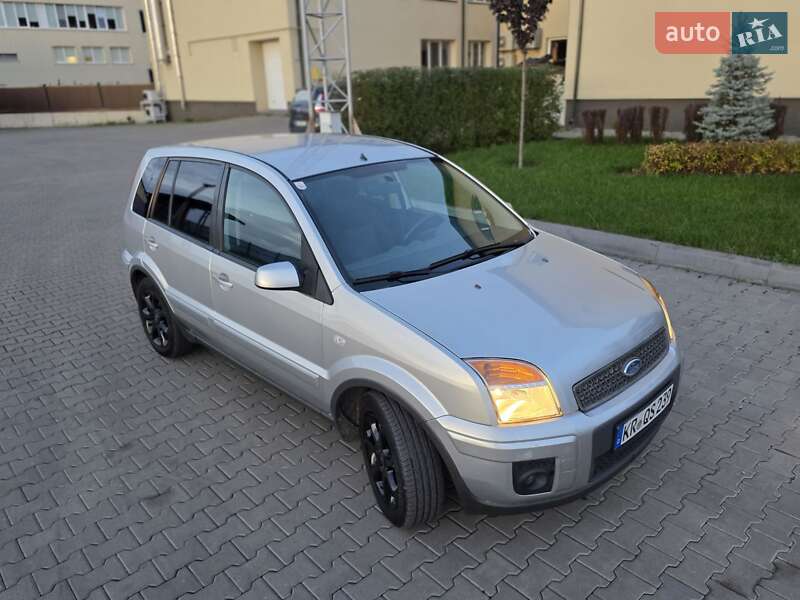 Хэтчбек Ford Fusion 2008 в Луцке