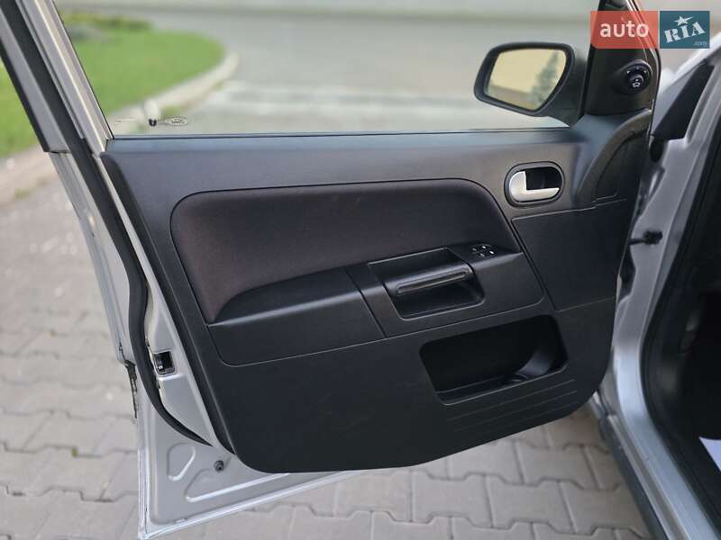 Хэтчбек Ford Fusion 2008 в Луцке