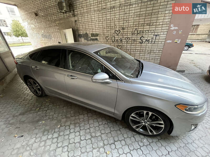 Седан Ford Fusion 2019 в Днепре