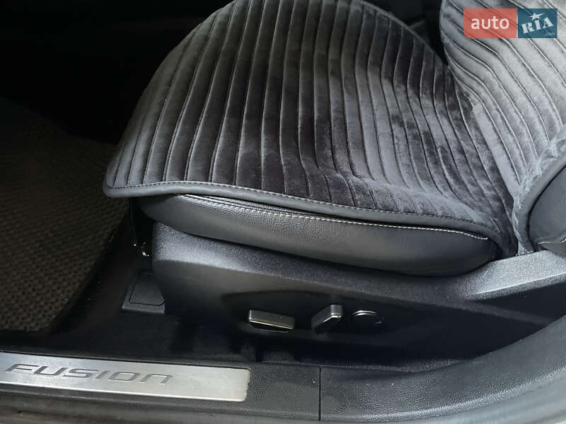 Седан Ford Fusion 2019 в Днепре