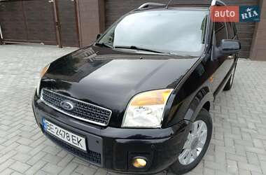 Хэтчбек Ford Fusion 2011 в 