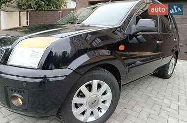Хэтчбек Ford Fusion 2011 в 