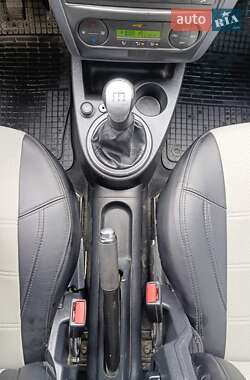 Хэтчбек Ford Fusion 2011 в 