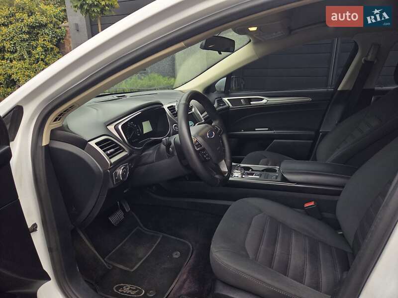 Седан Ford Fusion 2017 в Києві