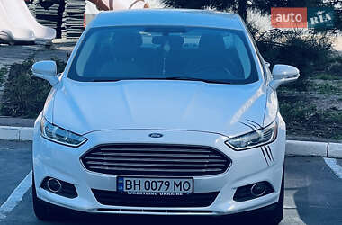 Седан Ford Fusion 2013 в Одесі