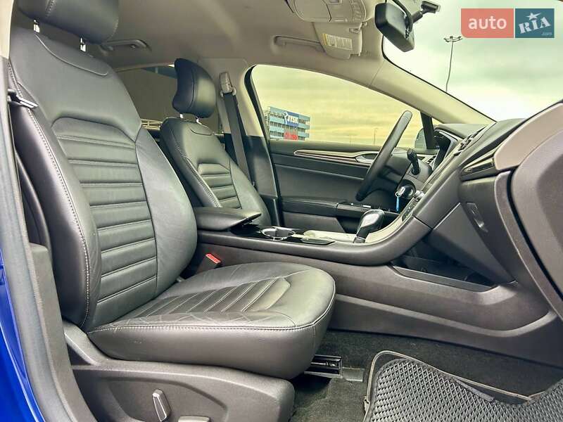 Седан Ford Fusion 2016 в Києві