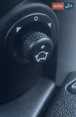 Хетчбек Ford Fusion 2012 в 