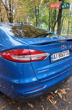 Седан Ford Fusion 2018 в 