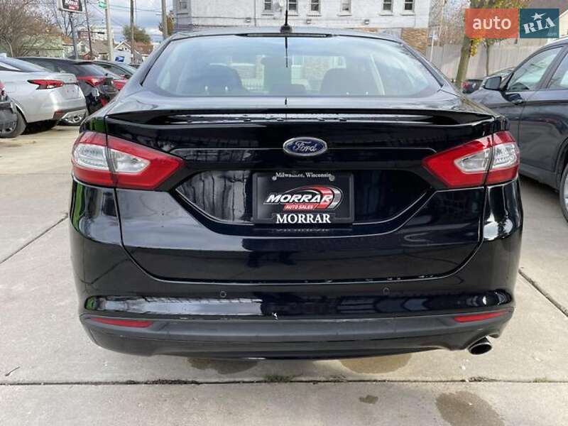 Седан Ford Fusion 2016 в Тернополі