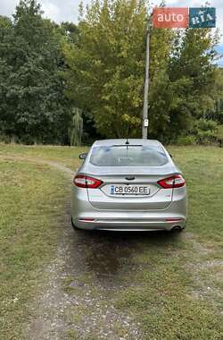 Седан Ford Fusion 2015 в 