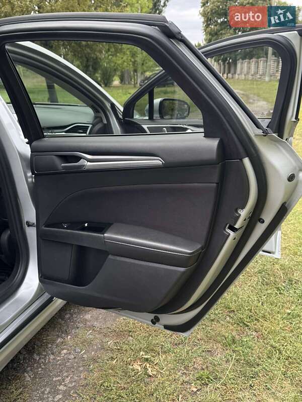 Седан Ford Fusion 2015 в Нежине