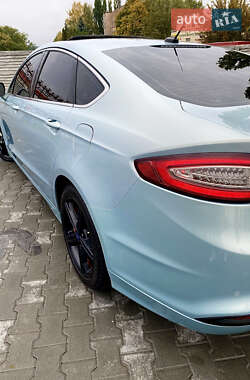 Седан Ford Fusion 2014 в 