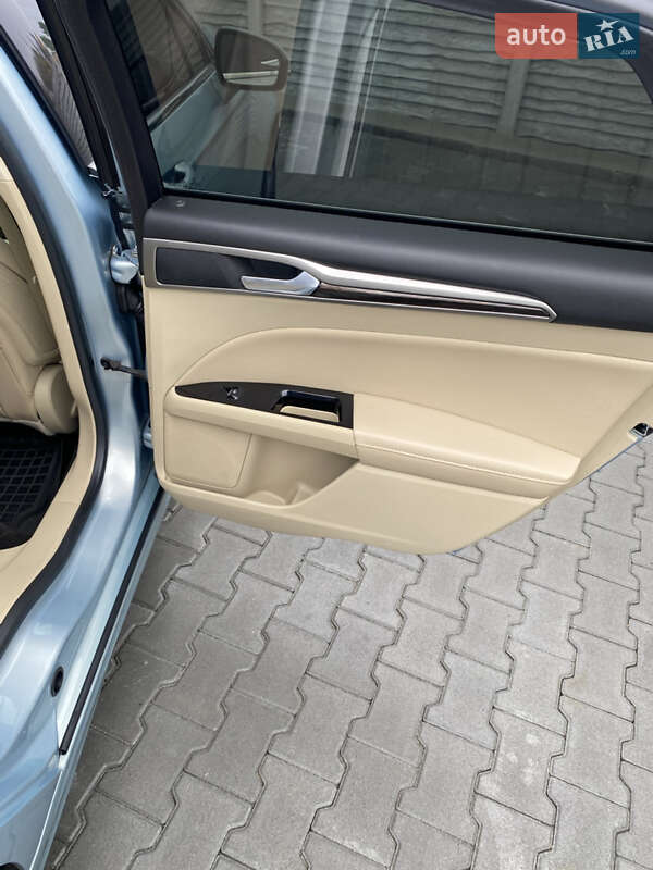 Седан Ford Fusion 2014 в Тернополі
