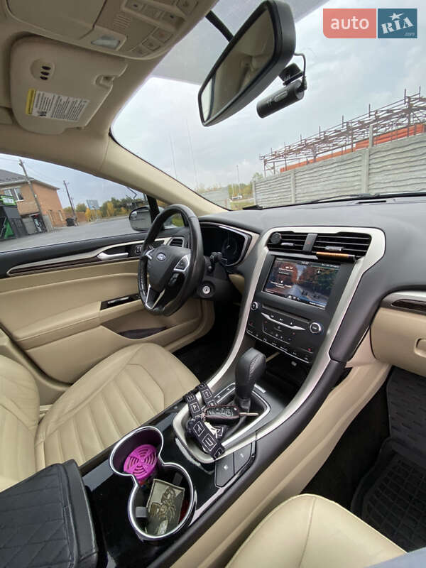 Седан Ford Fusion 2014 в Тернополі