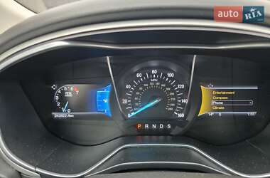 Седан Ford Fusion 2016 в 