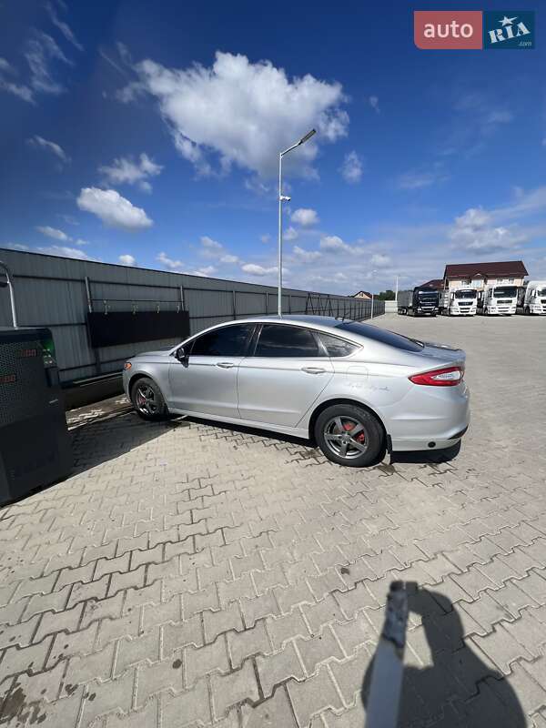 Седан Ford Fusion 2014 в Виннице