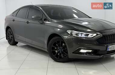 Седан Ford Fusion 2017 в 