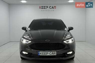 Седан Ford Fusion 2017 в 