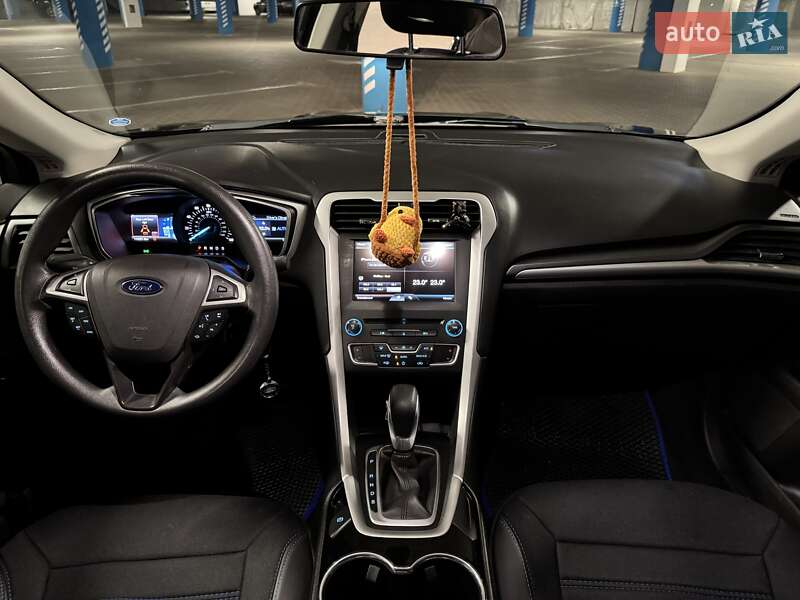 Седан Ford Fusion 2016 в Києві фото 21 Седан Ford Fusion 2016 в Києві