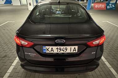 Седан Ford Fusion 2016 в 
