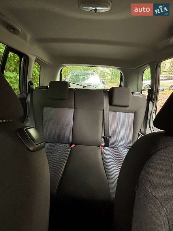 Хэтчбек Ford Fusion 2008 в Львове
