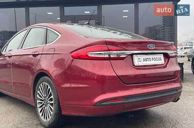 Седан Ford Fusion 2016 в 