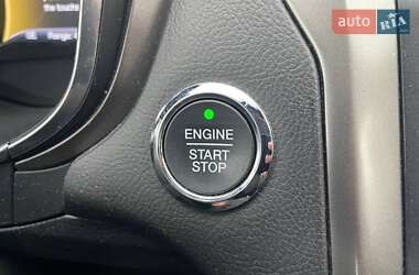 Седан Ford Fusion 2016 в 