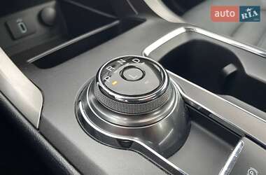 Седан Ford Fusion 2016 в 
