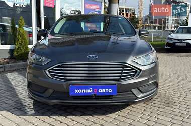 Седан Ford Fusion 2016 в 