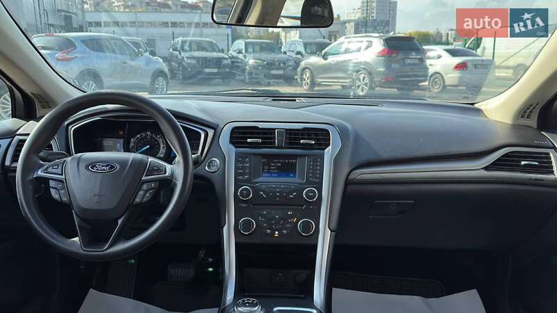 Седан Ford Fusion 2016 в Львові