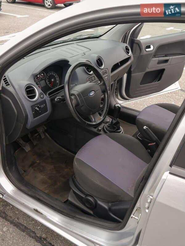 Хетчбек Ford Fusion 2008 в Києві