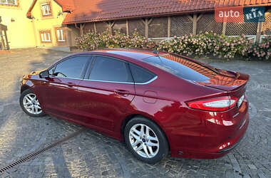 Седан Ford Fusion 2014 в 