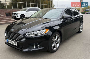 Седан Ford Fusion 2015 в 