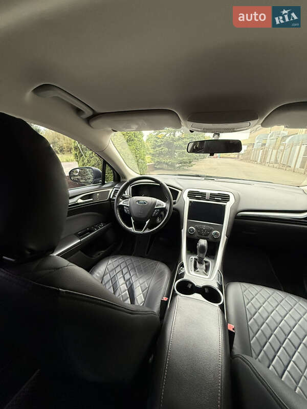 Седан Ford Fusion 2015 в Киеве
