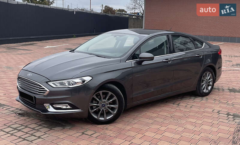 Седан Ford Fusion 2017 в Одесі