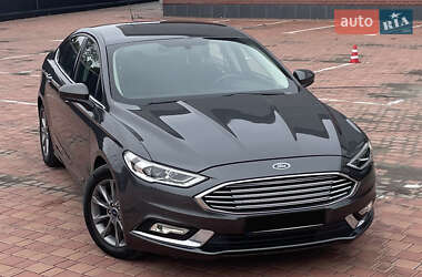Седан Ford Fusion 2017 в 