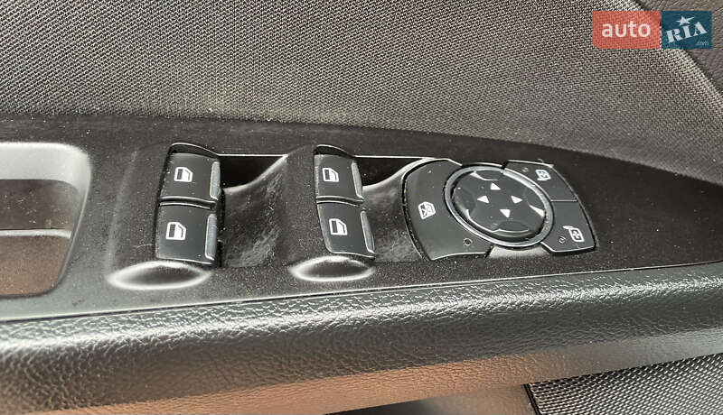 Седан Ford Fusion 2017 в Одесі