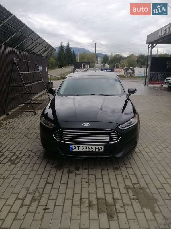Седан Ford Fusion 2014 в Верховине