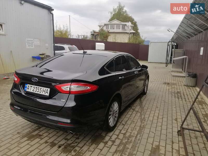 Седан Ford Fusion 2014 в Верховине