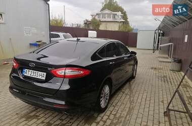 Седан Ford Fusion 2014 в 
