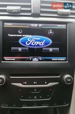 Седан Ford Fusion 2014 в 