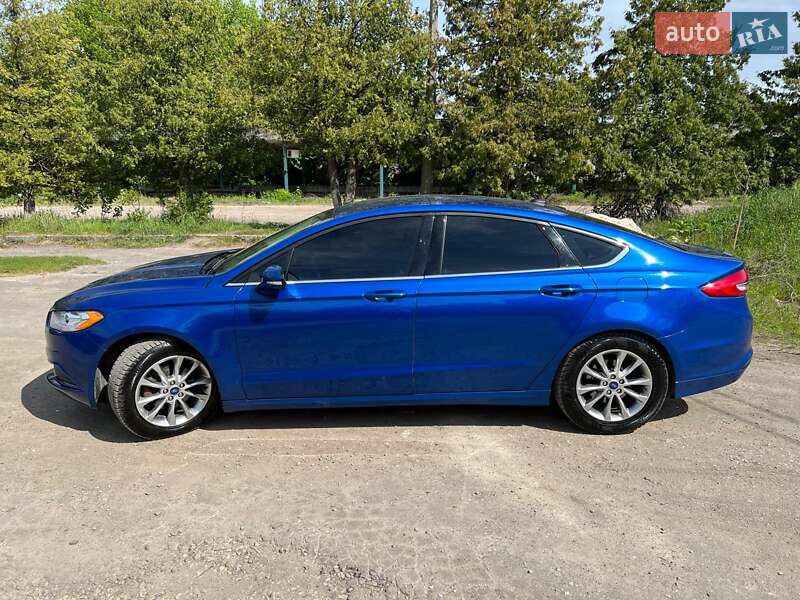 Седан Ford Fusion 2018 в Золочеві