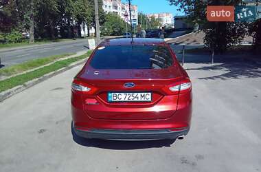 Седан Ford Fusion 2013 в 