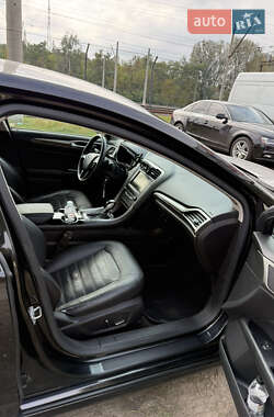 Седан Ford Fusion 2014 в 