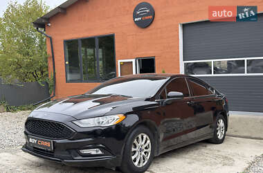 Седан Ford Fusion 2016 в 