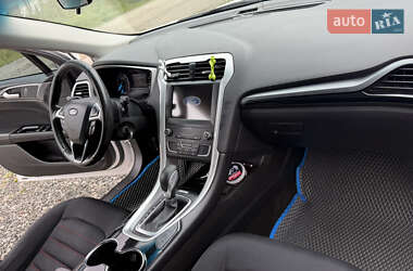 Седан Ford Fusion 2014 в 